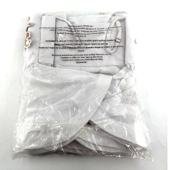 No Pise La Grama Women's White Polka Dots Dreamy Top Size M - Picture 5 of 11